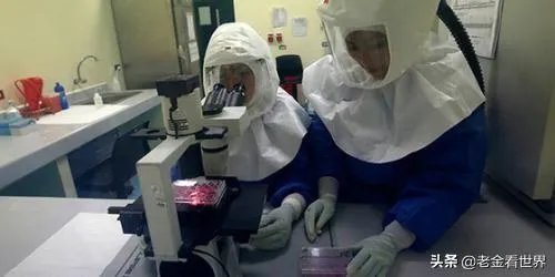 为什么美国那么多人确诊了，但是特朗普周围一直没事？