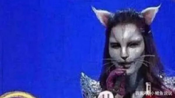 在非诚勿扰中,那个无人敢牵手的“猫脸”化妆师,素颜长成怎么样?