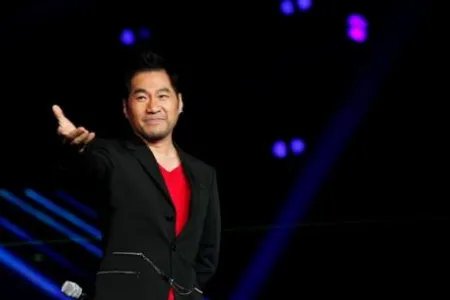 故乡的云歌词是什么？