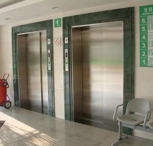 电梯冲顶原因是什么