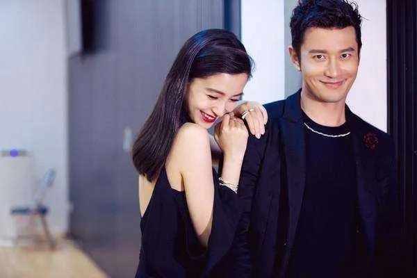 黄晓明杨颖结婚五周年，如今谁都懒得提，遇到感情危机？