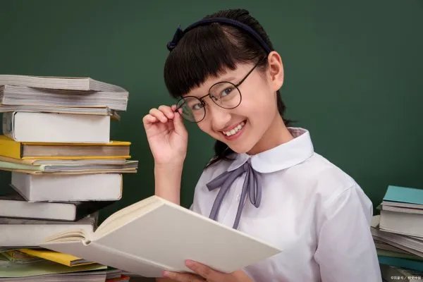“双减”是指哪两个减?其目的与意义是什么?实施“双减”又有什么好处呢?
