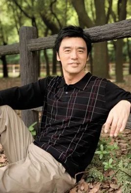 钟镇涛的个人简介是怎么样的？