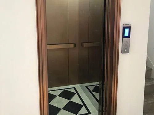 电梯冲顶原因是什么