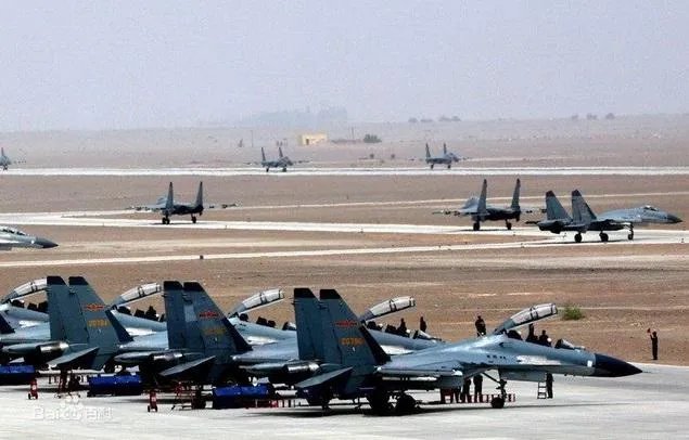解放军首次曝光超强制空战斗机,这款战机到底有何特别之处?