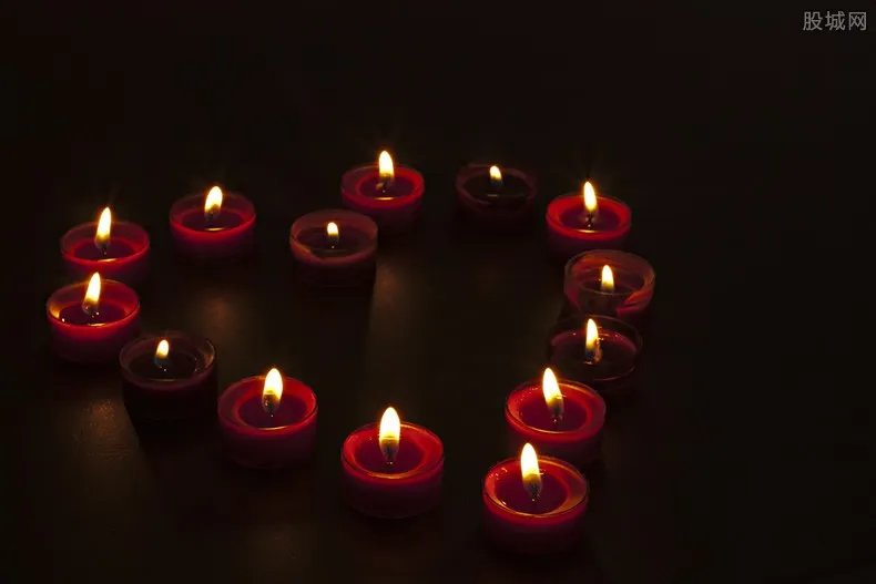 复旦才女死于外滩踩踏 中国死亡最多踩踏事件是在哪里