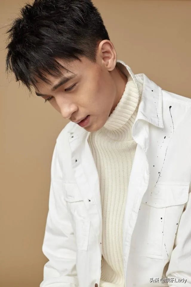 可以分享德云社私服照片吗?