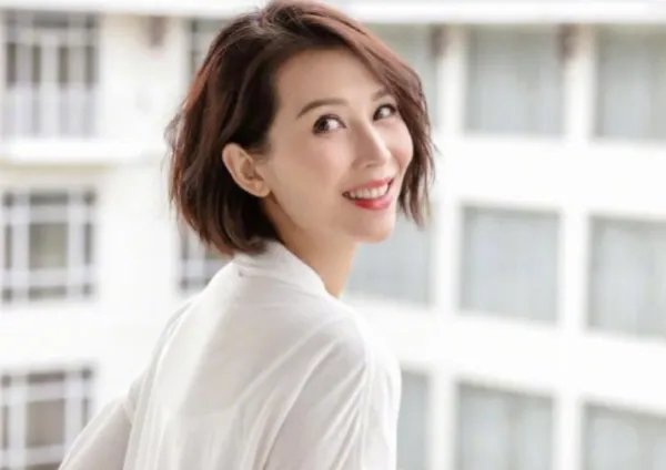 张晋发文表白蔡少芬并晒出妻子购物车清单,她的购物车里有什么?