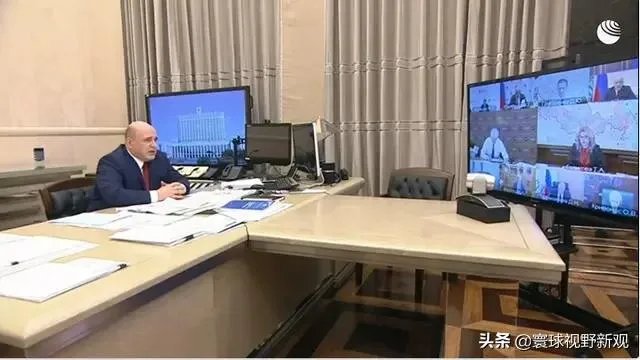 为什么美国那么多人确诊了，但是特朗普周围一直没事？