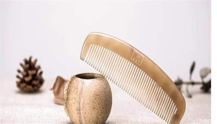 送梳子的含义  送梳子的含义是什么