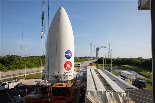美国此次发射毅力号火星车，是如何升空成功的？