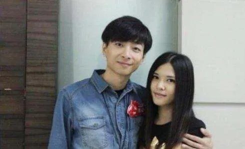 左立结婚时间