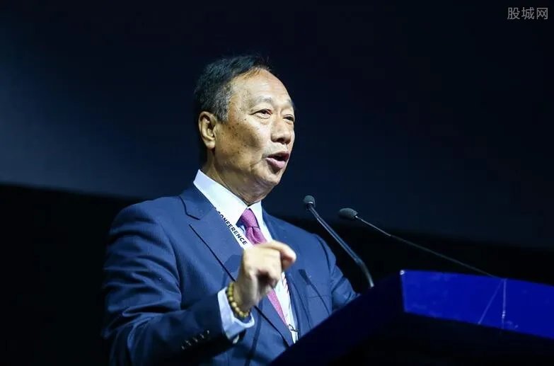 马云和郭台铭谁有钱 郭台铭身价多少个亿？