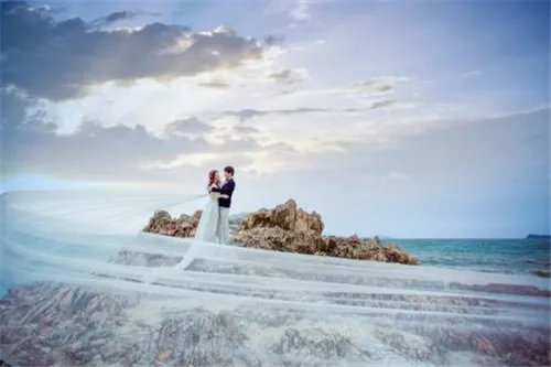 深圳婚纱照价格贵吗  深圳哪家拍婚纱照好