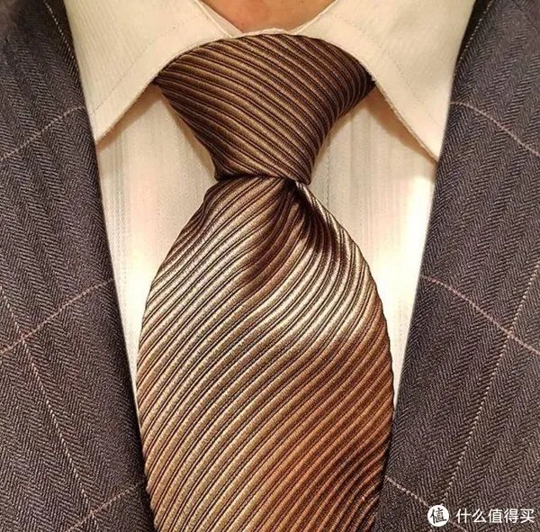 不会系领带?最常见领带系法教学,图文并茂,一看就会(建议收藏)