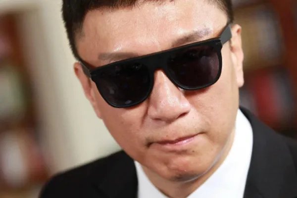 孙红雷认出合作过的潜伏群演，这是个什么样的场景？