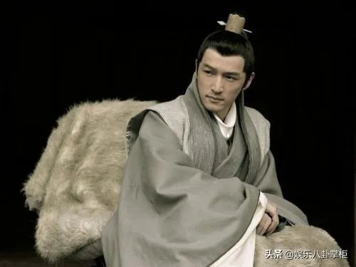 拍古装戏时,为演员定制的古装在杀青后会到哪?