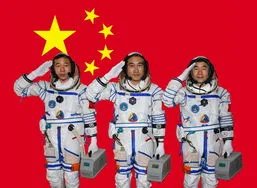 因空间站舱外服设计成果的归属,两高校“掐”起来了,你如何看待此事?