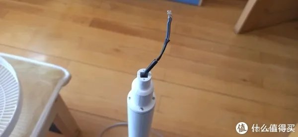 生活达人 篇一:小米X1断头维修经验,风扇是好风扇,设计有缺陷。