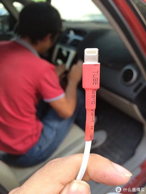 来吧,把iPad mini装进你的汽车中控!