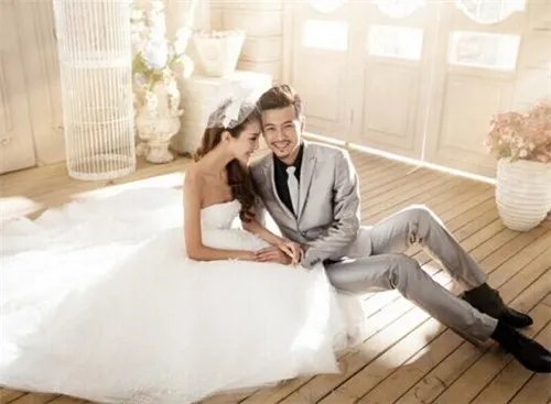 创意婚纱照图片欣赏 婚纱照pose大全