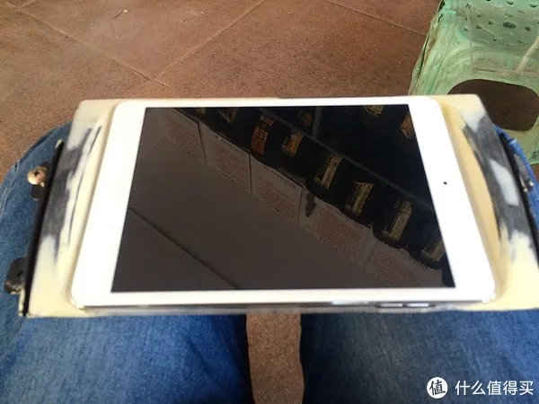 来吧,把iPad mini装进你的汽车中控!