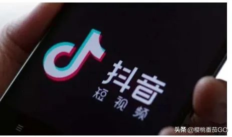 搜“快手”出来第一条却是“抖音”，快手索赔500万！你怎么看？