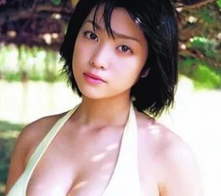 小向美奈子图片集曝光 欲投身到另一行业中
