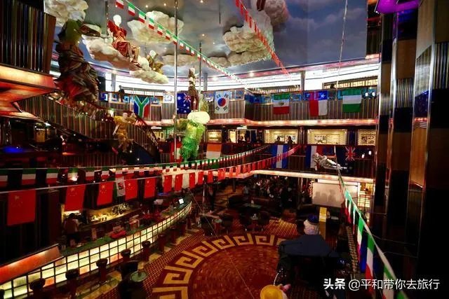 怎样去坐游轮旅游，本人在重庆想到国外游？