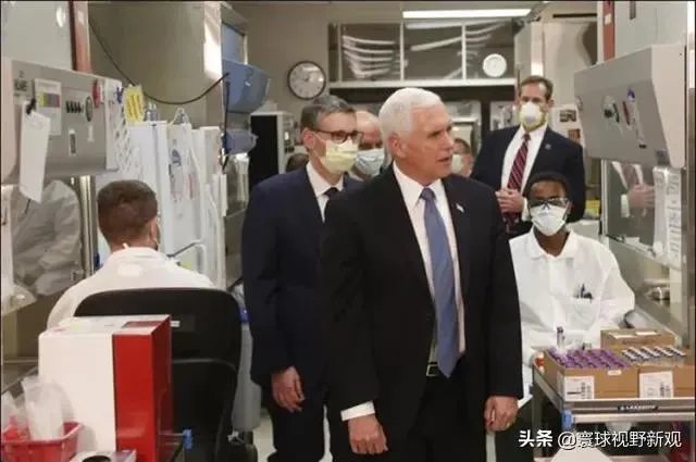 为什么美国那么多人确诊了，但是特朗普周围一直没事？