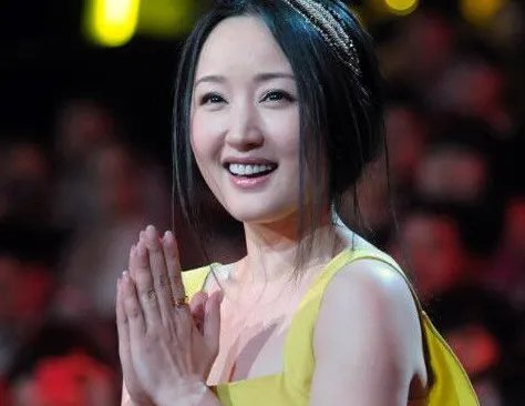 向华强花费百万请杨钰莹吃饭,赖文峰冲进去说:她是我的女人,发生了什么?